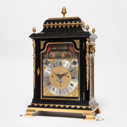 Logo Gastspiel: Bracket Clock mit Glockenspielwerk und Automatenszene «Theater»