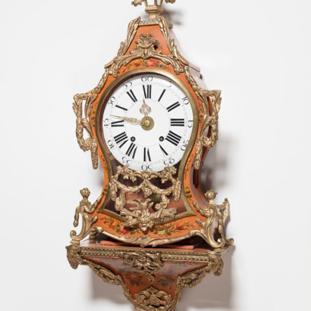 Öffentliche Führung im Uhrenmuseum Winterthur – Museum am Mittag vom 24.10.25 – «Die Vielfalt der Neuenburger Pendulen». Neuenburger Pendule, La-Chaux-de-Fonds, um 1780. Sign.: Les Fréres du Commun dit Vérron à La Chaux De Fonds. Sammlung Konrad Kellenberger, Geschenk aus Privatbesitz, 1997