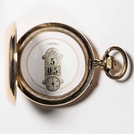 Logo Gastspiel: Die Anfänge der Digitaluhr – Zwölf Sprungziffernuhren aus der Sammlung Alex Kuhn