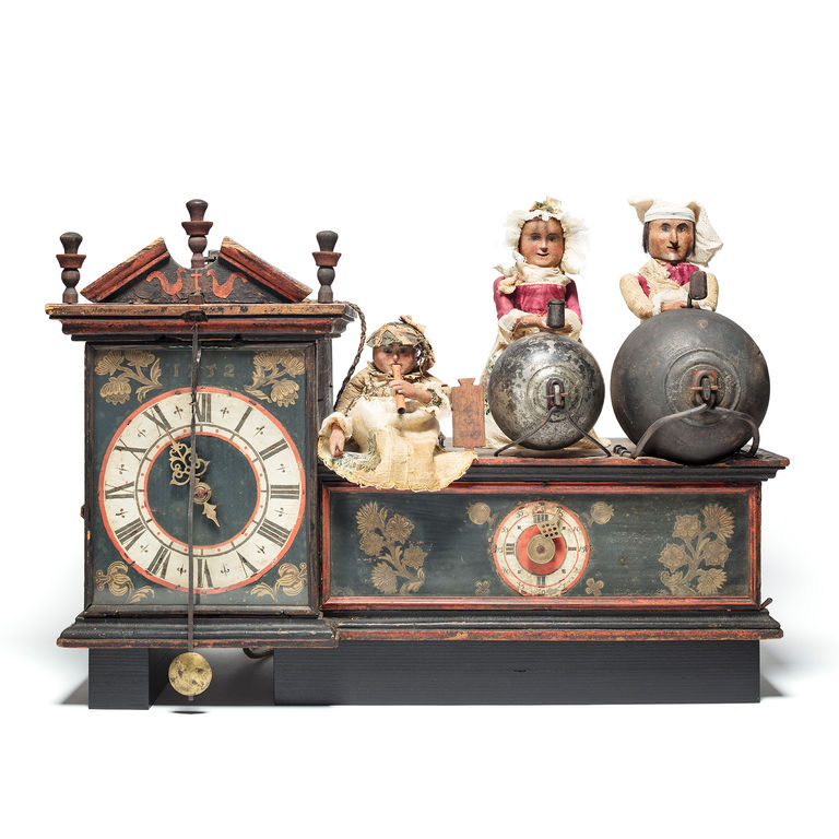 Wooden wheel clock with figure automatons