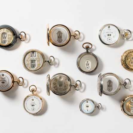 Gastspiel Uhrenmuseum Winterthur: «Die Anfänge der Digitaluhr – Zwölf Sprungziffernuhren aus der Sammlung Alex Kuhn»; Leihgabe: Sammlung Alex Kuhn