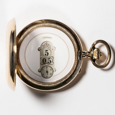 Gastspiel Uhrenmuseum Winterthur: «Die Anfänge der Digitaluhr – Zwölf Sprungziffernuhren aus der Sammlung Alex Kuhn»; Leihgabe: Sammlung Alex Kuhn